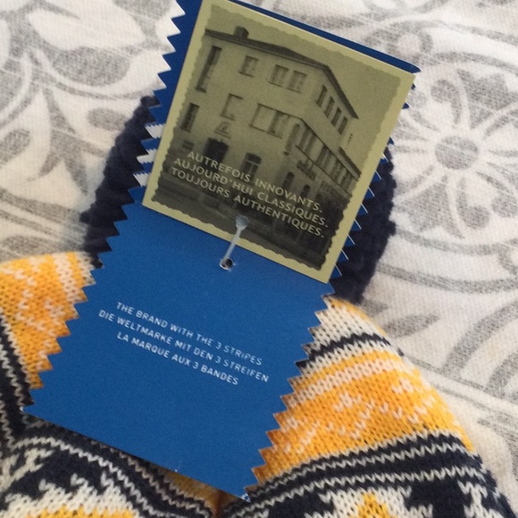 NWT Adidas knit hat team West Virginia Mountaineers - Picture 9 of 9